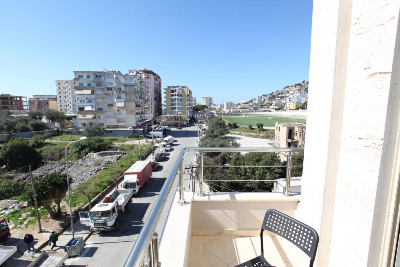 סרנדה Nika Hotel מראה חיצוני תמונה