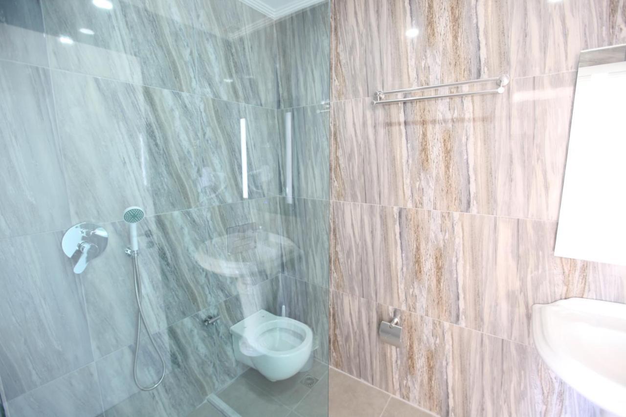 סרנדה Nika Hotel מראה חיצוני תמונה