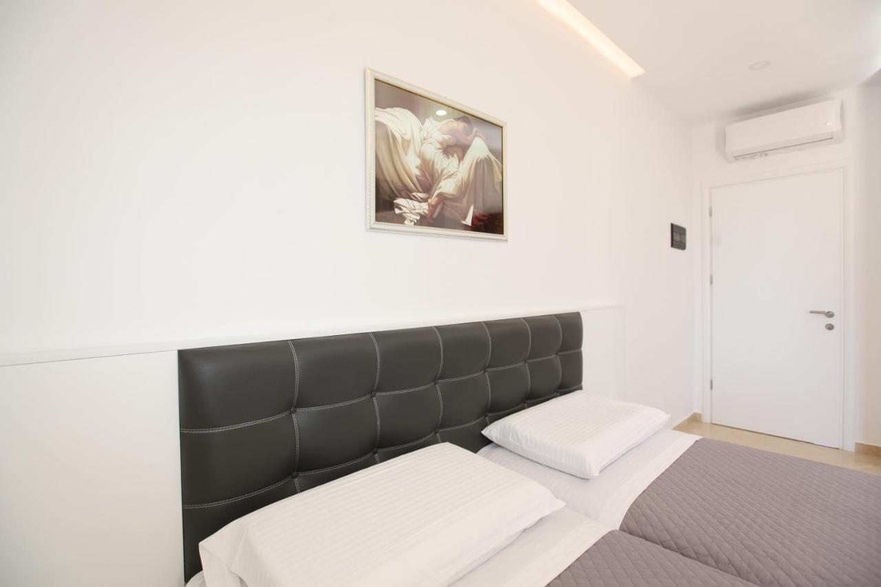 סרנדה Nika Hotel מראה חיצוני תמונה
